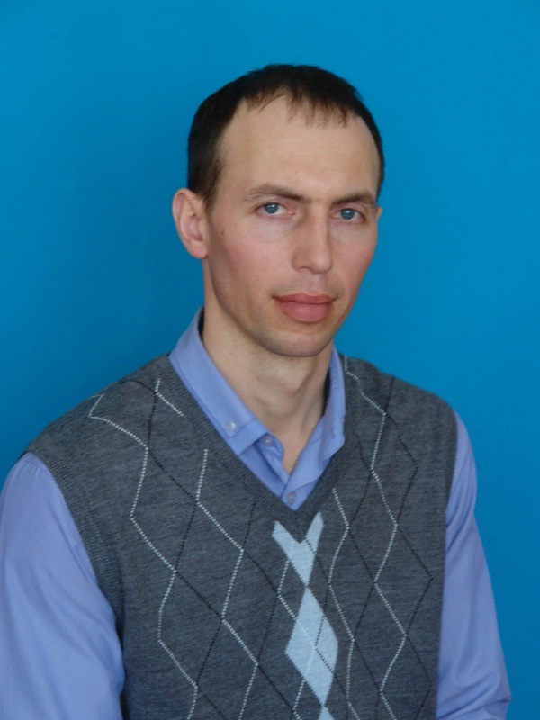 Ярошенко Александр Владимирович.